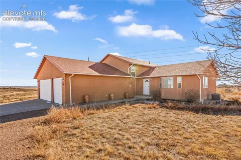 1501 Gentry Lane