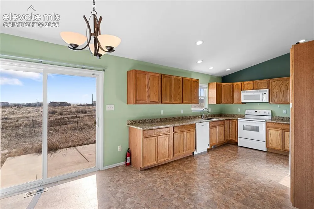 1501 Gentry Lane Pueblo West, CO 81007