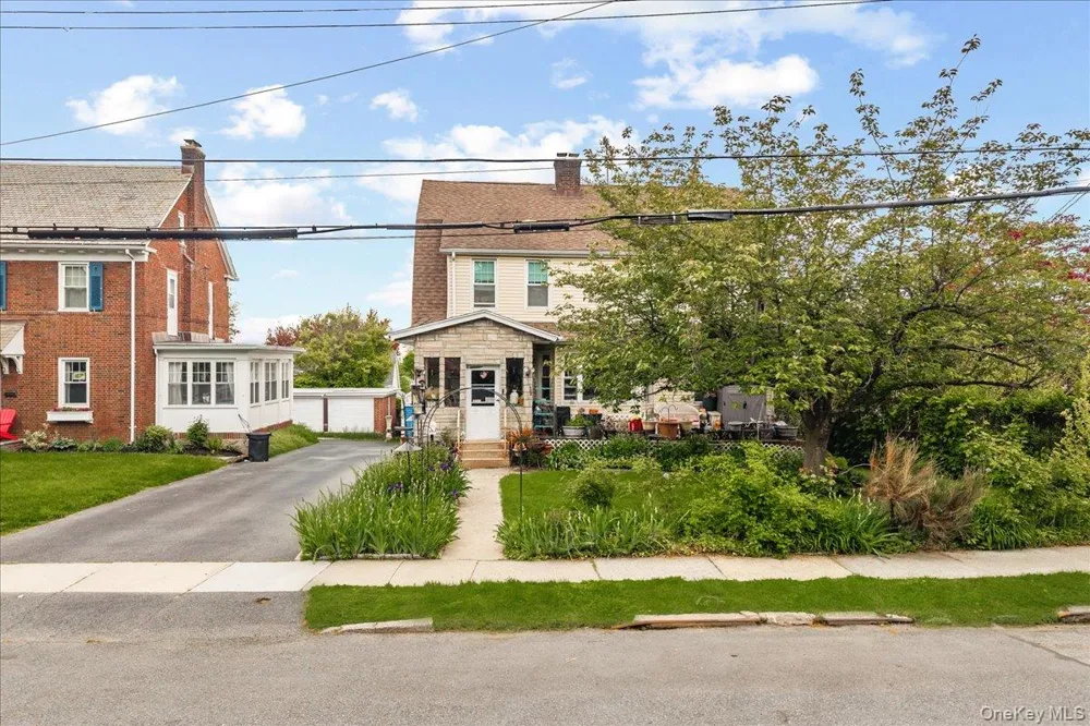 27 Faneuil Place New Rochelle, NY 10801