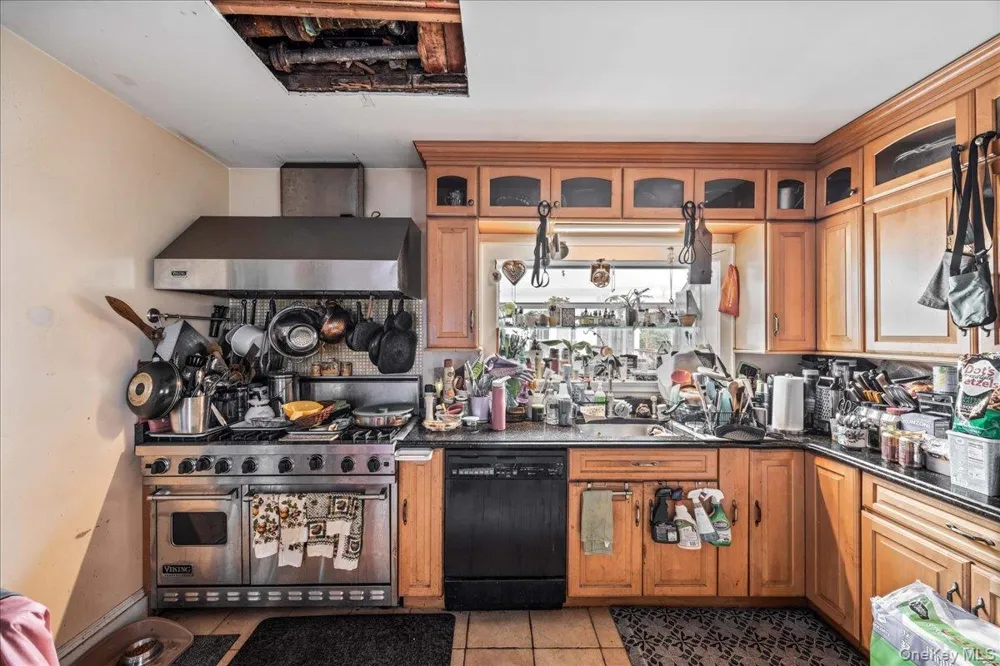 27 Faneuil Place New Rochelle, NY 10801