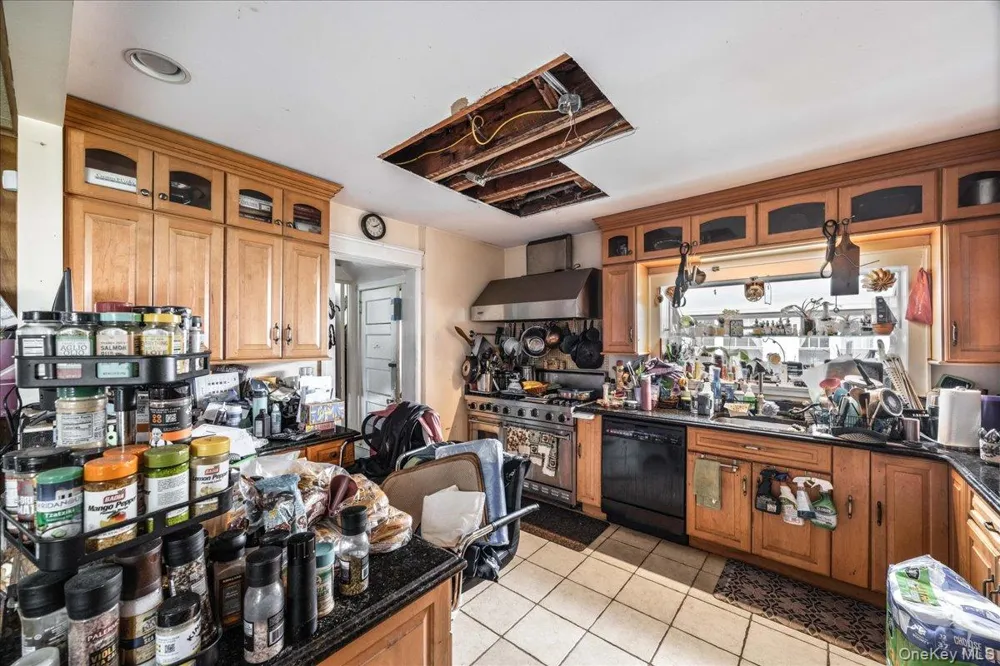 27 Faneuil Place New Rochelle, NY 10801