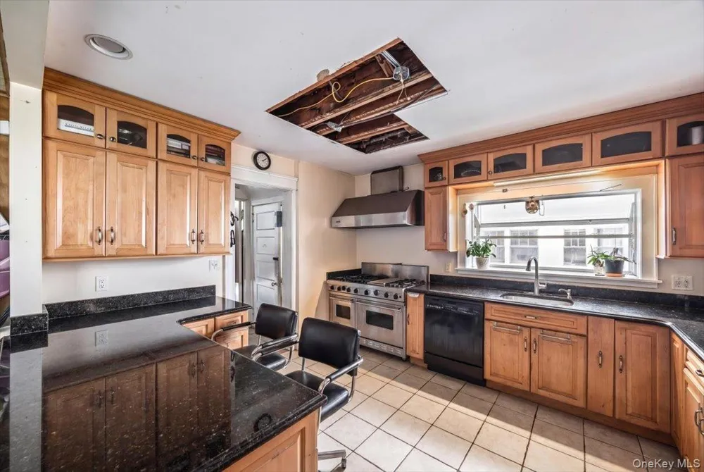27 Faneuil Place New Rochelle, NY 10801