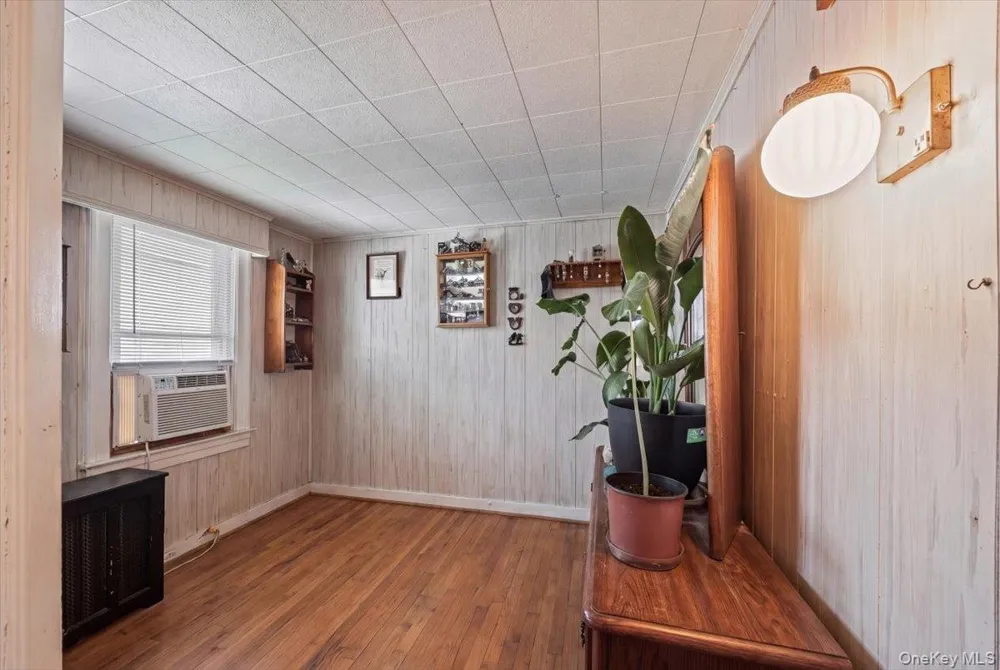27 Faneuil Place New Rochelle, NY 10801