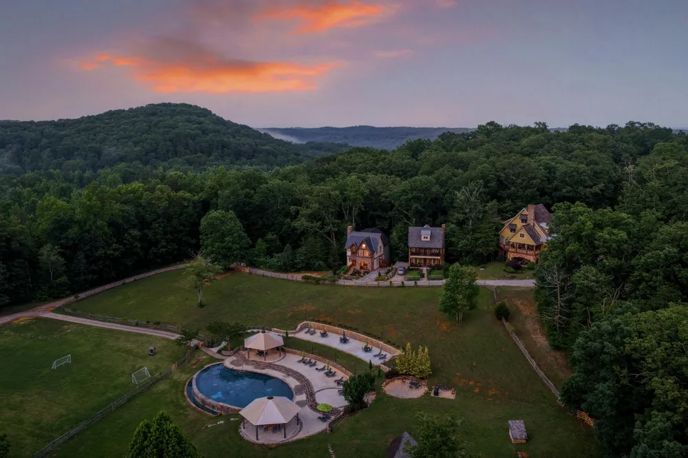 32 Lantern Cove Road Chickamauga, GA 30707