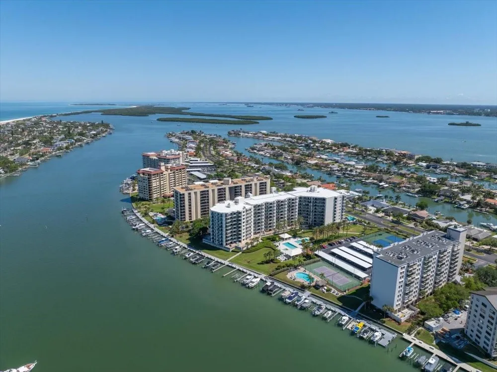 660 ISLAND WAY #301 Clearwater Beach, FL 33767