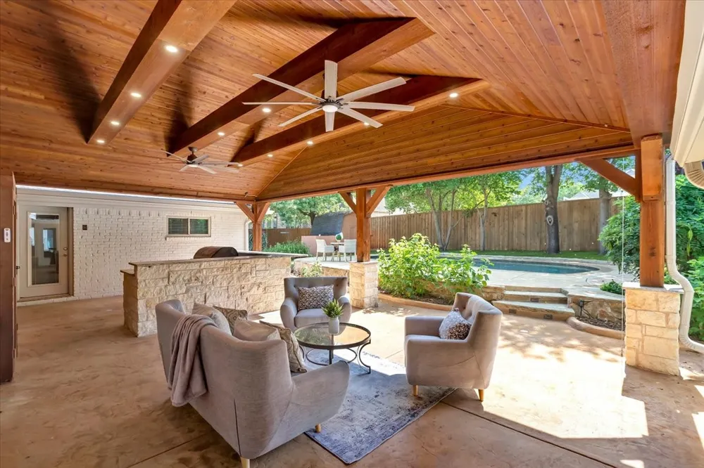 1943 Camelot Drive Grapevine, TX 76051