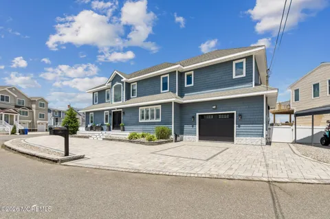331 Venice Drive