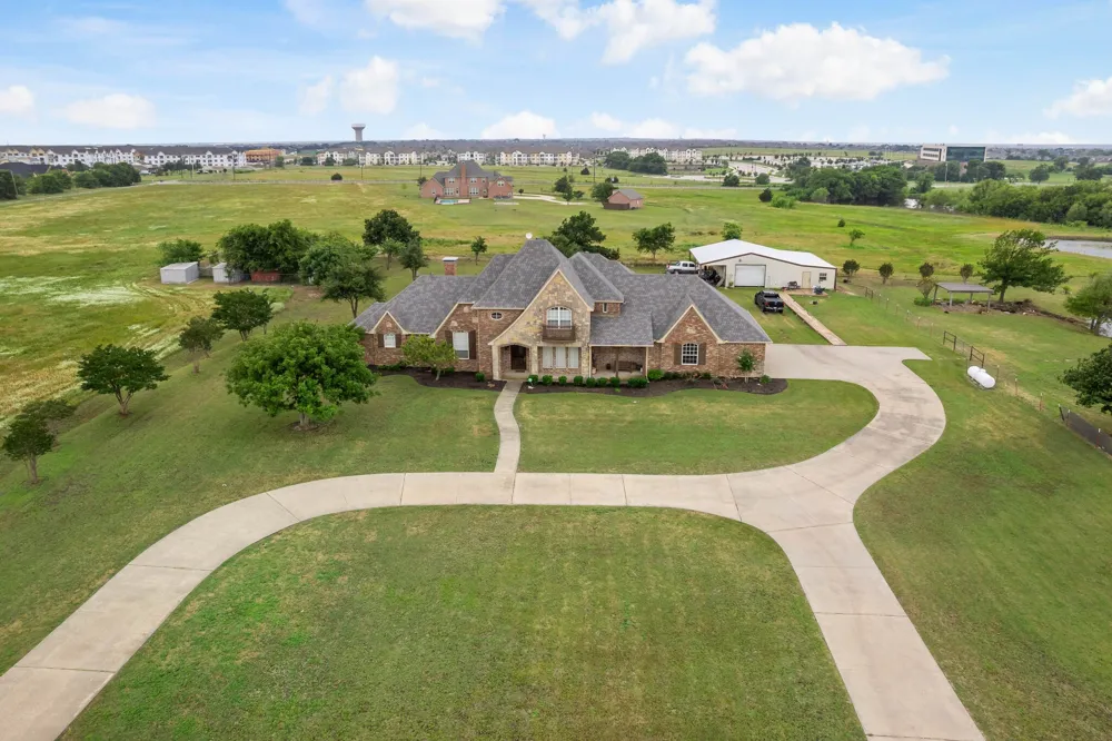 5363 Hackberry Circle Celina, TX 75009