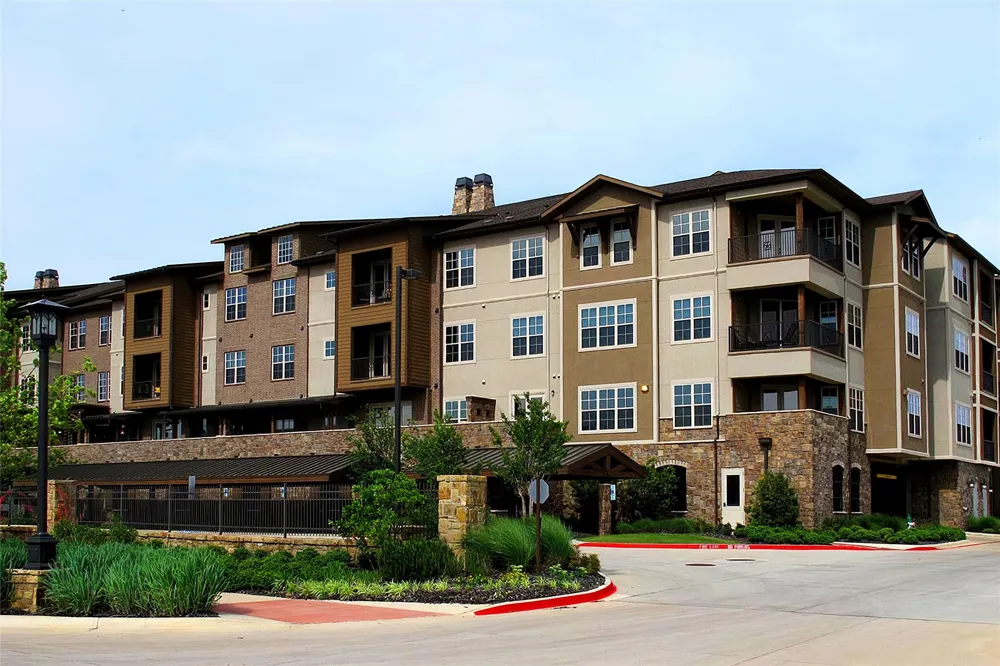 301 Watermere Drive #414 Southlake, TX 76092