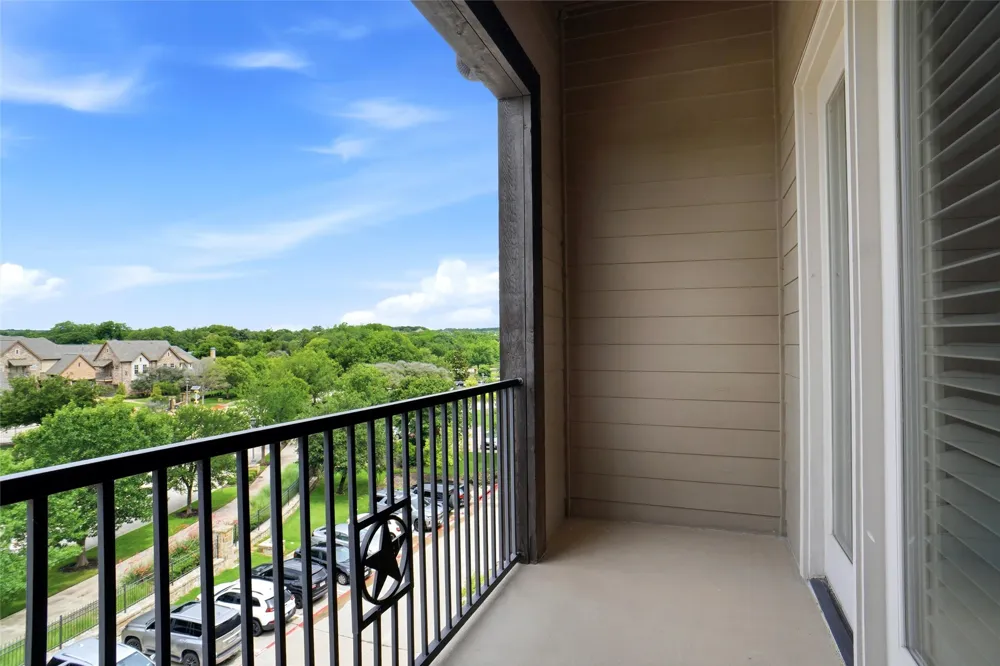 301 Watermere Drive #414 Southlake, TX 76092