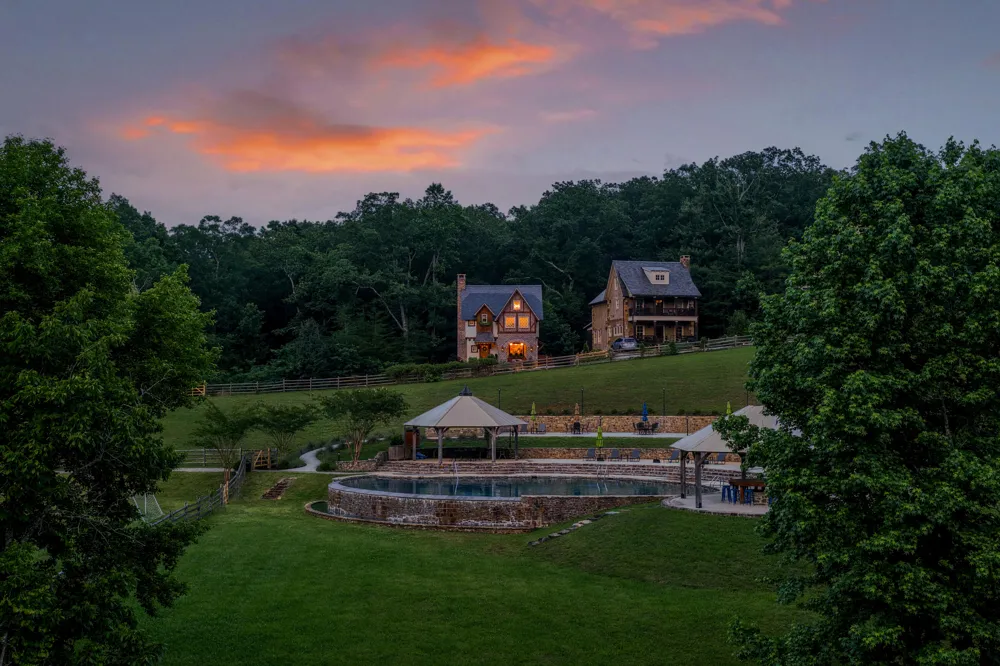 32 Lantern Cove Road Chickamauga, GA 30707