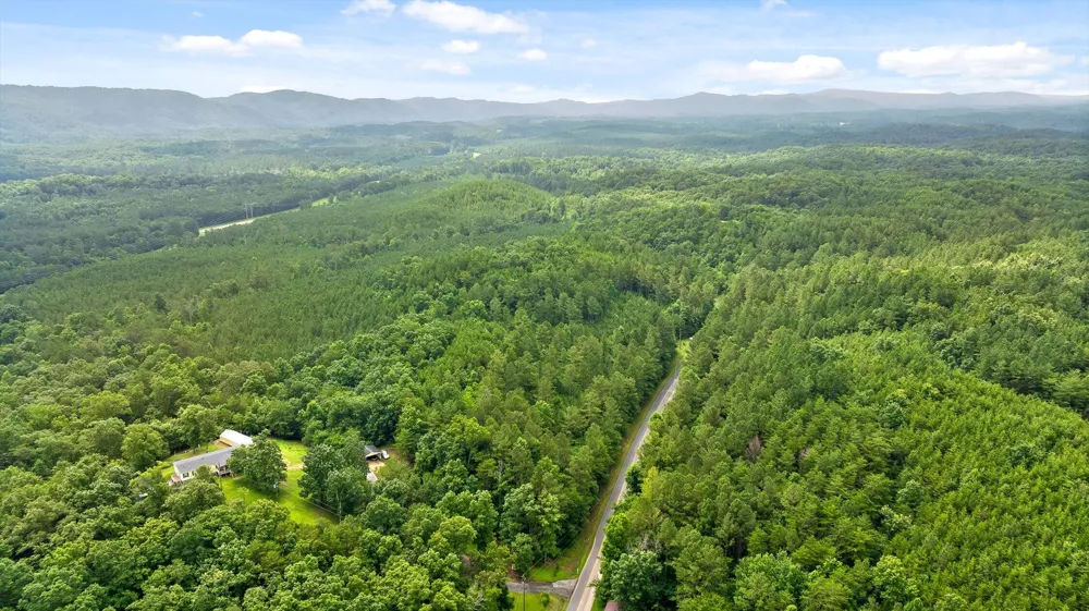 42 Conniston Road Chatsworth, GA 30705