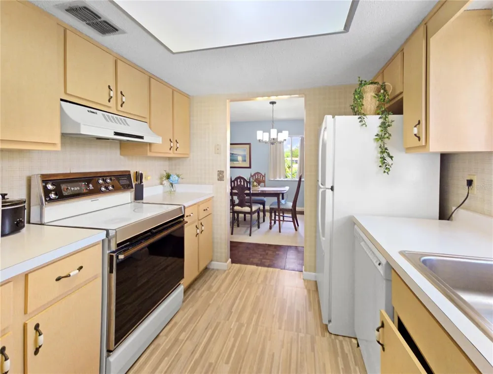 553 FAIRWAYS CIRCLE #B ocala, FL 34472