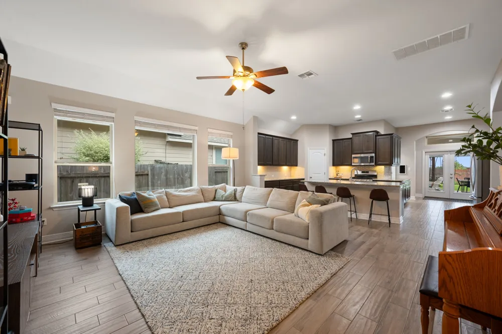 725 Blue Agave Lane Georgetown, TX 78626
