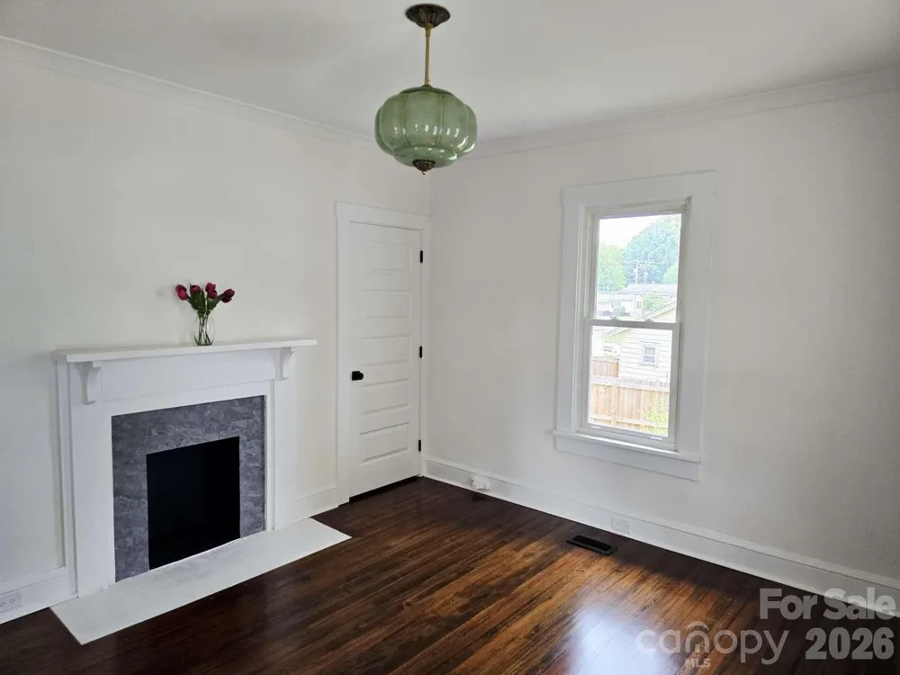 428 15th Street Cramerton, NC 28032