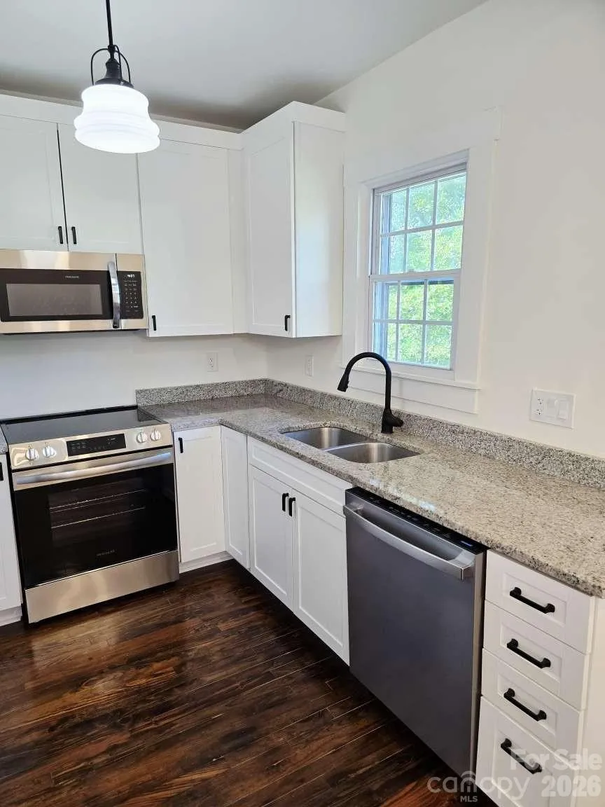 428 15th Street Cramerton, NC 28032