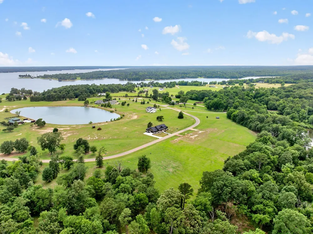 Pr 2712 Mt Pleasant, TX 75455