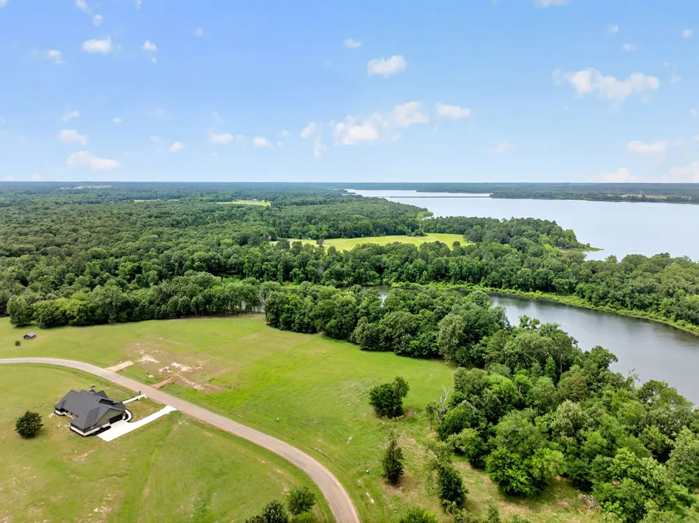 Pr 2712 Mt Pleasant, TX 75455