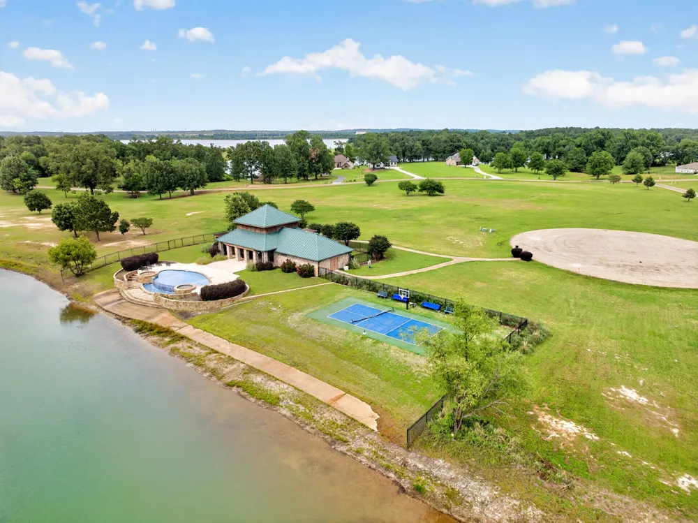 Pr 2712 Mt Pleasant, TX 75455