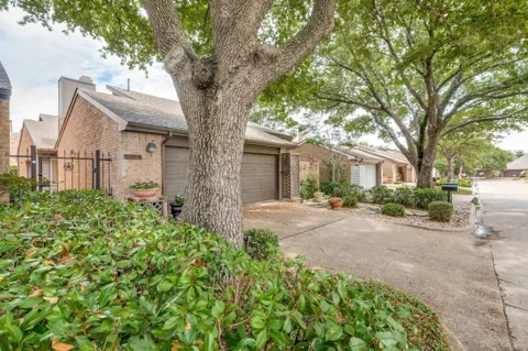 3316 Courtyard Place