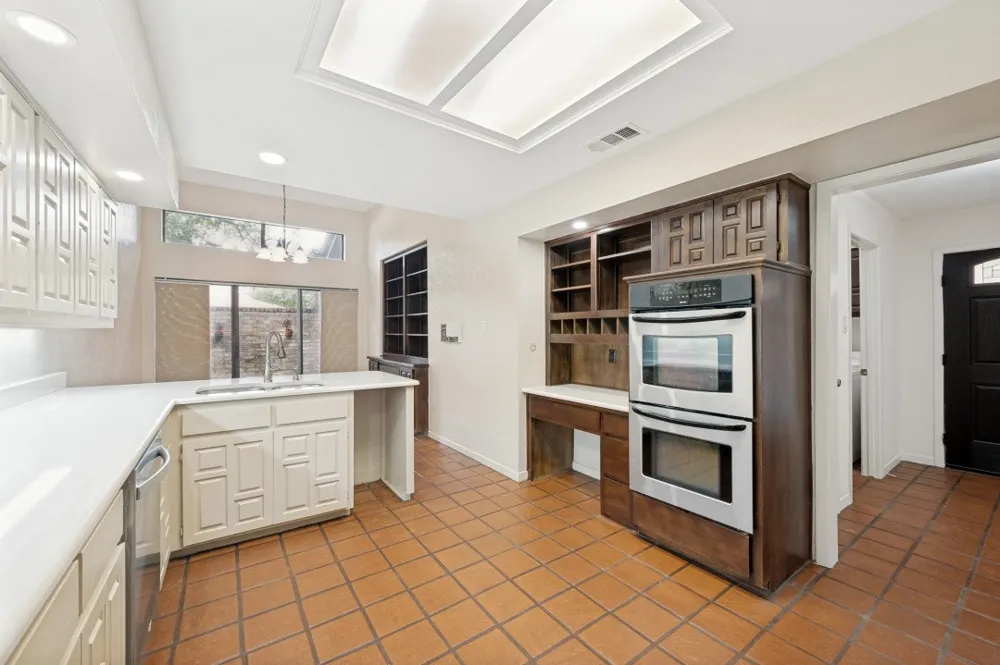 3316 Courtyard Place Farmers Branch, TX 75234
