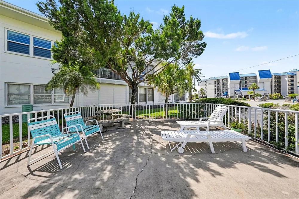 7050 SUNSET WAY #11 St Pete Beach, FL 33706