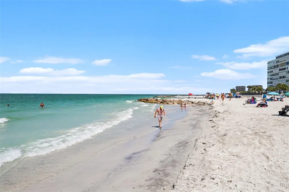 7050 SUNSET WAY #11 St Pete Beach, FL 33706