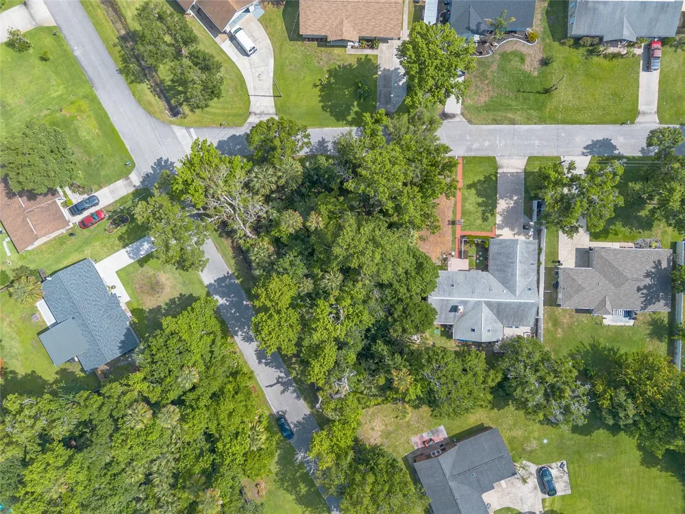 2433 CLAIRE AVENUE New Smyrna Beach, FL 32168
