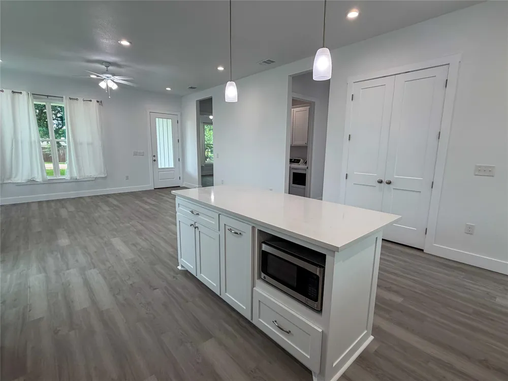 4200 Williams Road Bellmead, TX 76705