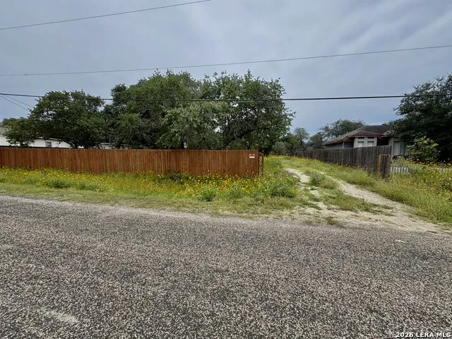 22847 Black Cherry Elmendorf, TX 78112