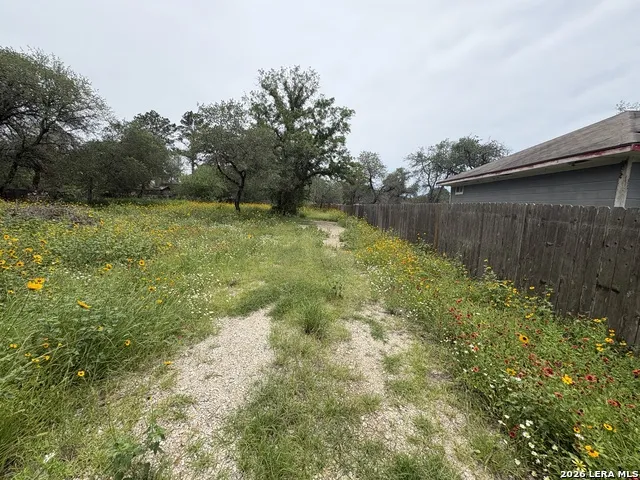 22847 Black Cherry Elmendorf, TX 78112