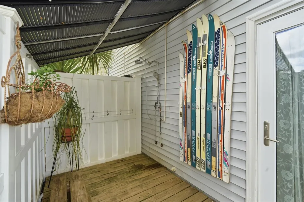 1245 WESTOAK DRIVE Deland, FL 32720