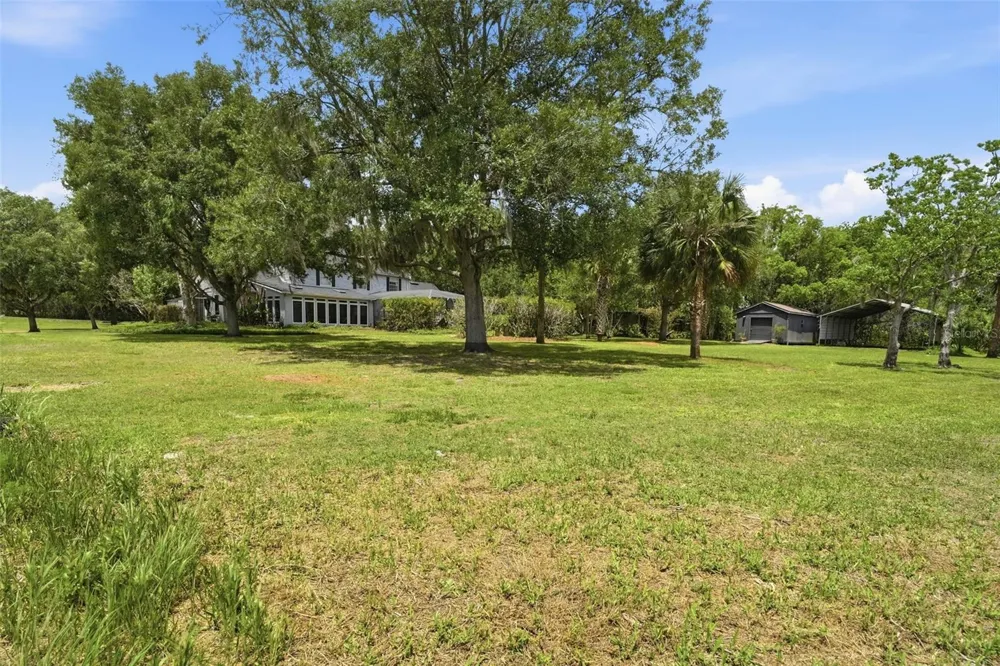 1245 WESTOAK DRIVE Deland, FL 32720