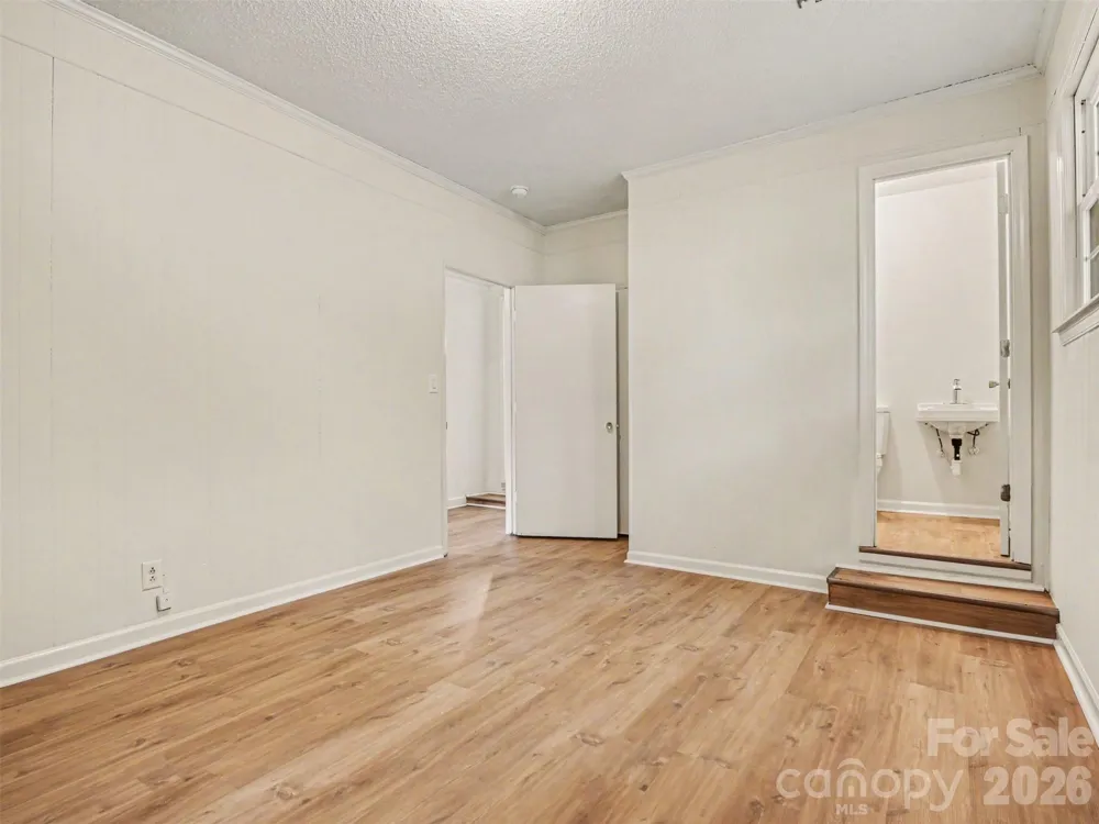 211 Lakeview Road Cherryville, NC 28021