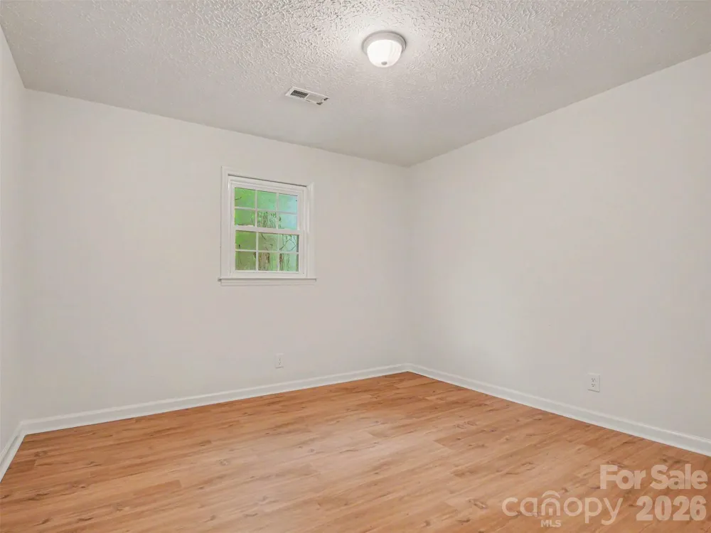 211 Lakeview Road Cherryville, NC 28021