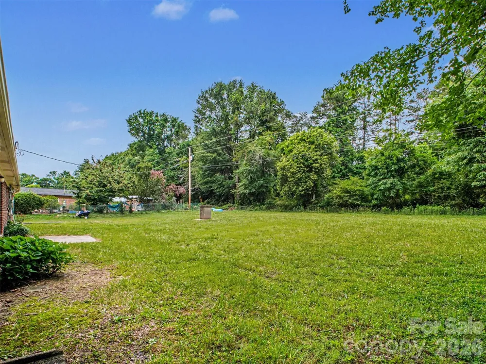 211 Lakeview Road Cherryville, NC 28021