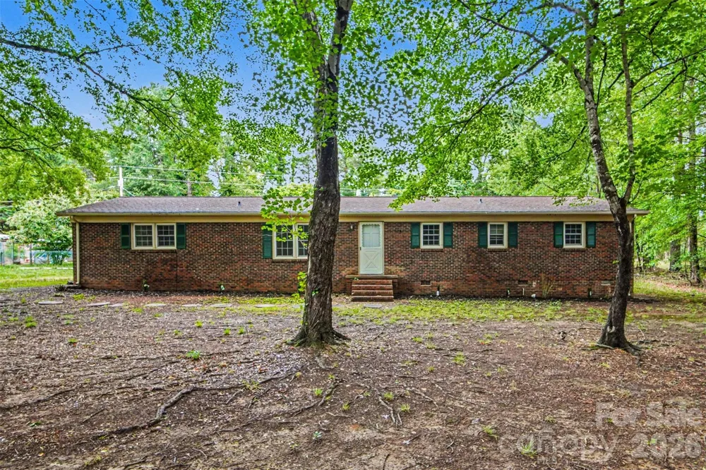 211 Lakeview Road Cherryville, NC 28021