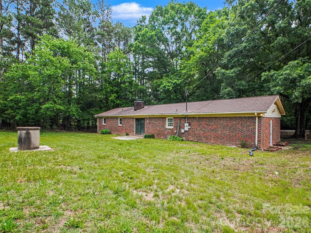 211 Lakeview Road Cherryville, NC 28021