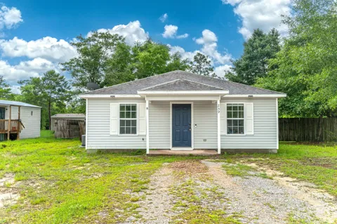259 W Cypress Avenue