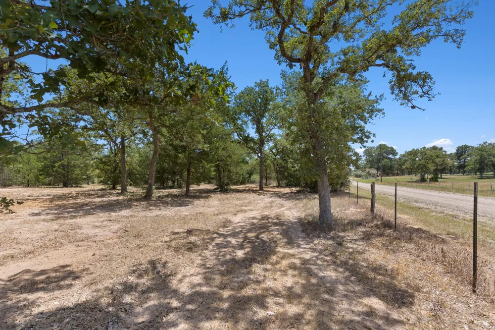 1071 Blacksmith Farm Lane Weimar, TX 78962