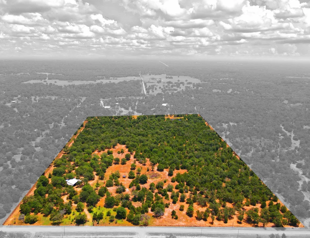 1071 Blacksmith Farm Lane Weimar, TX 78962