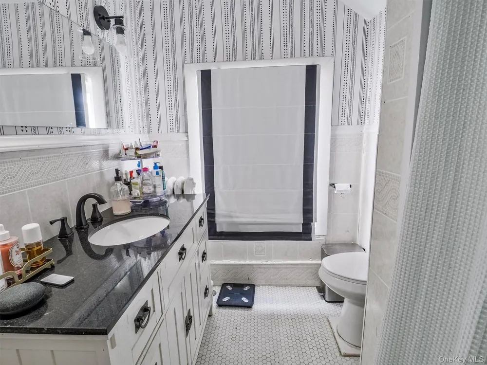 86 Harrison Street Staten Island, NY 10304