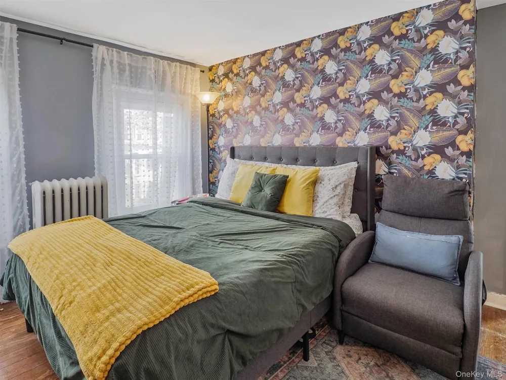 86 Harrison Street Staten Island, NY 10304