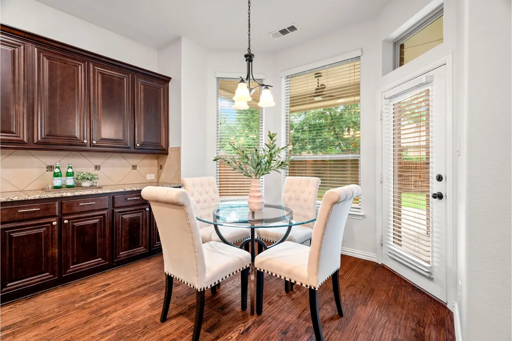 6908 Badlands Drive McKinney, TX 75070