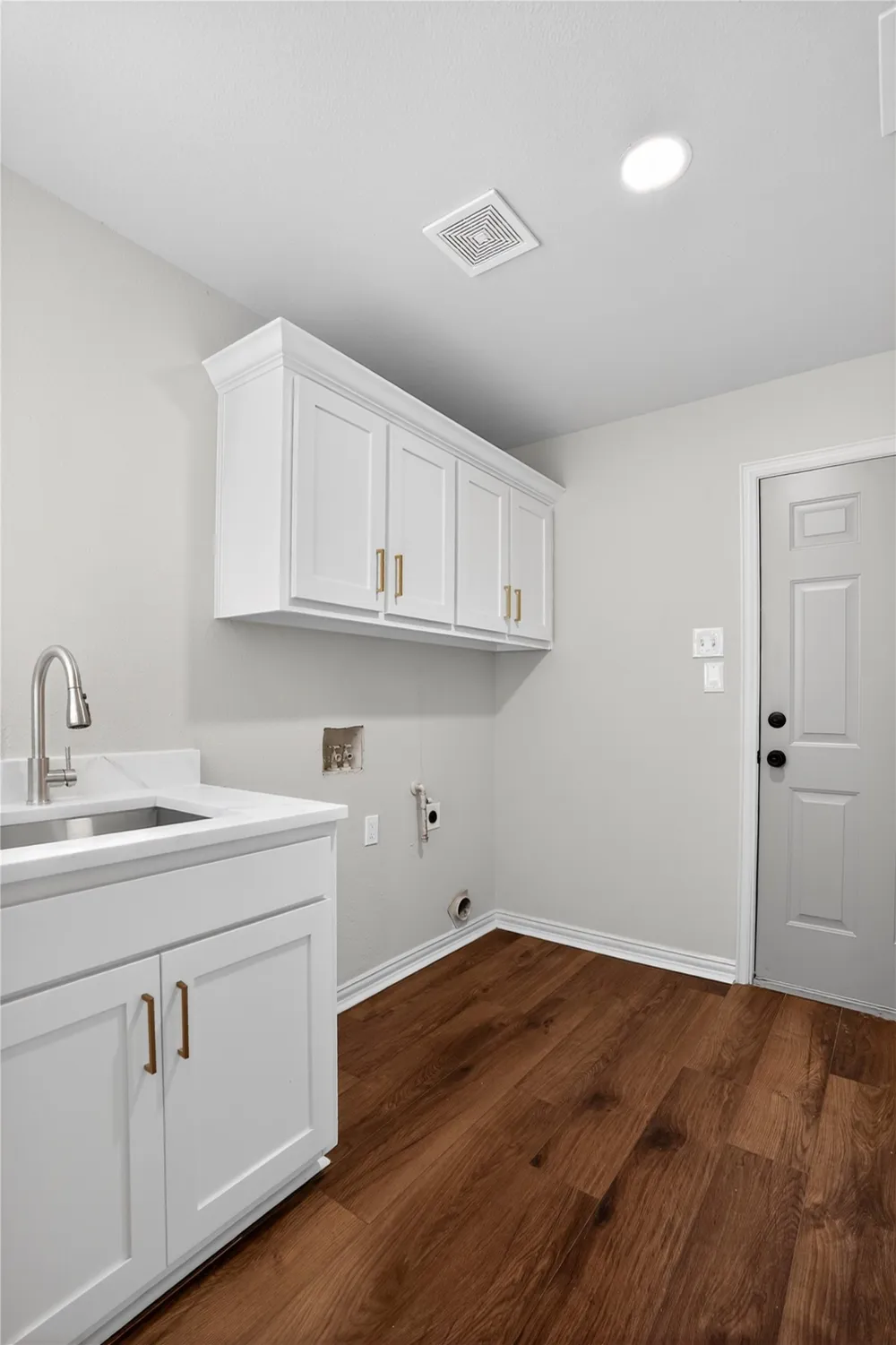 909 Saint Andrews Place DeSoto, TX 75115