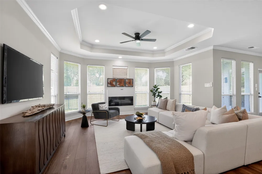 909 Saint Andrews Place DeSoto, TX 75115