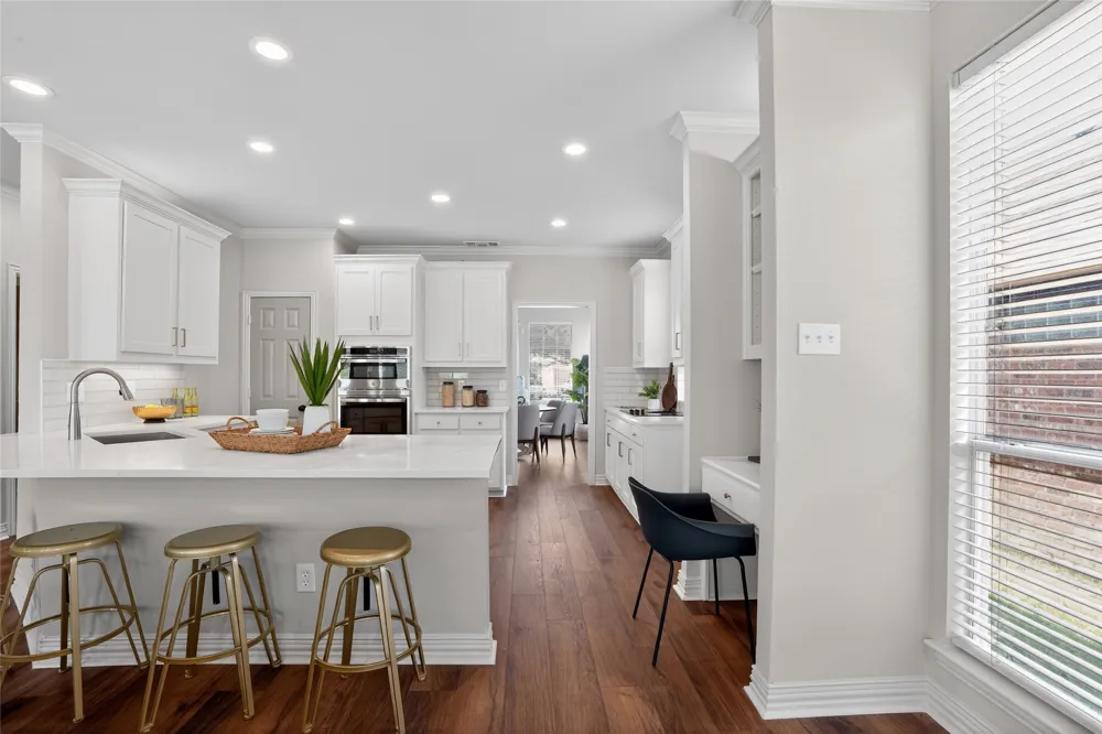 909 Saint Andrews Place DeSoto, TX 75115