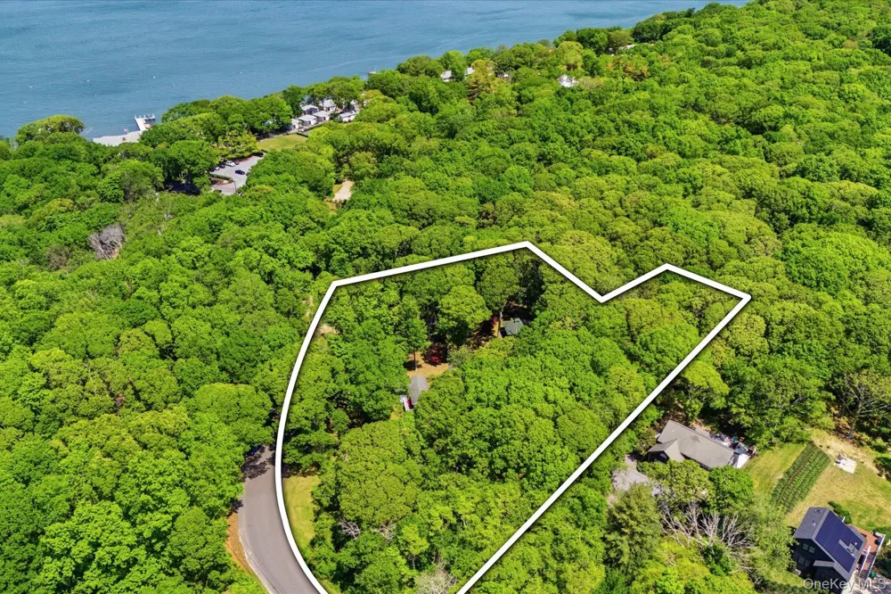 2 Prospect Avenue Shelter Island, NY 11964