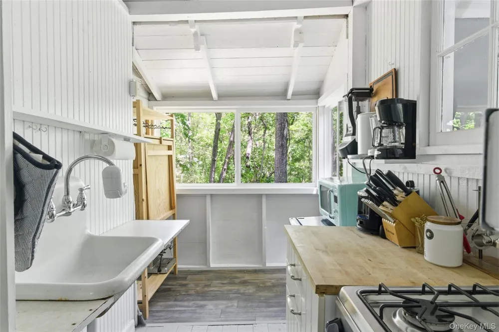 2 Prospect Avenue Shelter Island, NY 11964