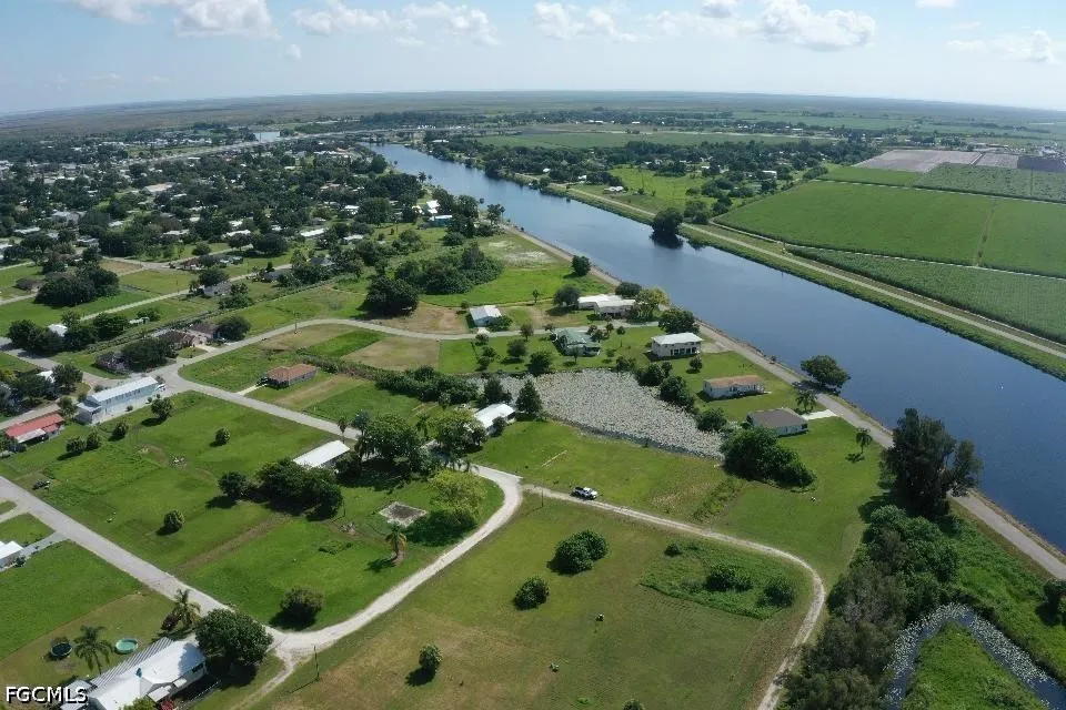 Meyerchick Drive SW Moore Haven, FL 33471